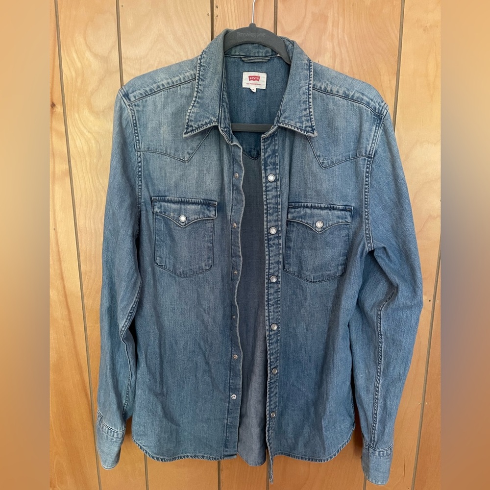 Levi’s denim shirt